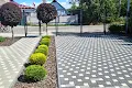 комерційна за адресою Мужества, 2