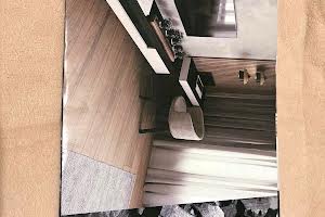 квартира за адресою Тролейбусна вул., 4