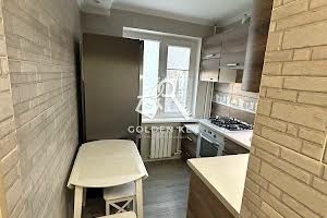 квартира за адресою Космонавтів вул., 24