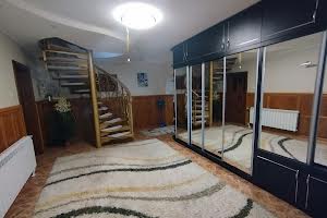 дом по адресу Центральна