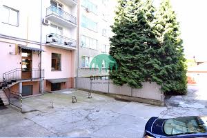 квартира за адресою Залізнична вул., 9