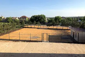 коммерческая по адресу Центральна, 8