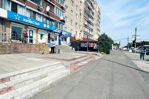 комерційна за адресою Будівельників бульв., 7