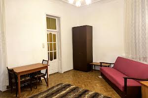квартира за адресою Осіпова, 6