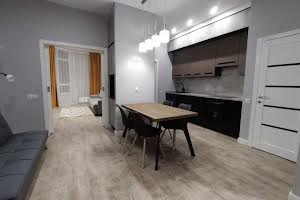 квартира за адресою Італійський бульв., 1б