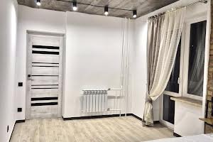 квартира по адресу Белая ул., 105