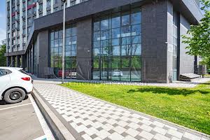 коммерческая по адресу Любомира Гузара просп. (Космонавта Комарова), 9б