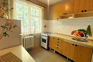 квартира за адресою Космонавтів вул., 40