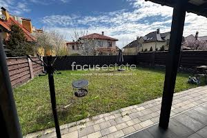 будинок за адресою Олени Теліги вул., 7