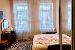 квартира за адресою Утьосова вул., 6
