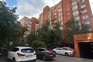 квартира за адресою Юліана Матвійчука вул. (), 28
