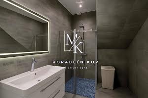 будинок за адресою Контактна вул.