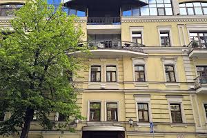 комерційна за адресою Володимирська вул., 44