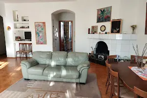 квартира за адресою Куликівський узвіз (Революції), 9