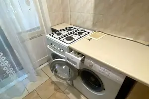 квартира за адресою Одеса, Академіка Корольова вул., 18