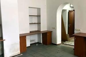 комерційна за адресою Польський узвіз, 1