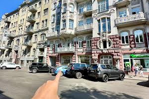комерційна за адресою Ярославів Вал вул., 14-Г