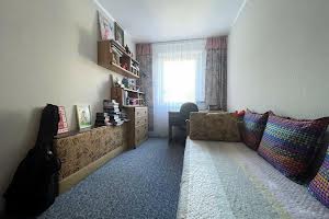 квартира за адресою Тролейбусна вул., 8
