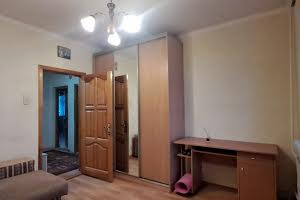 квартира за адресою Нескорених вул. (Героїв Праці), 12д