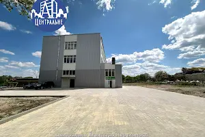 комерційна за адресою Комунальників вул., 2