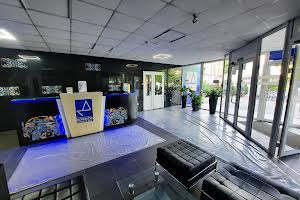 комерційна за адресою Ушинського вул., 40