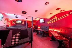 коммерческая по адресу Пекарская ул., 24
