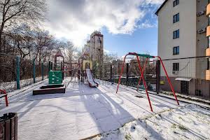 комерційна за адресою Польова вул., 33