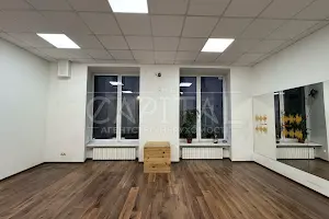 комерційна за адресою Велика Васильківська вул. (Червоноармійська), 18