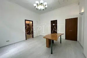 комерційна за адресою Шовковична вул., 5