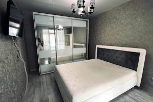 квартира за адресою Андрія Мельника вул., 10