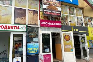 комерційна за адресою Гетьмана Кирила Розумовського вул. (Миколи Краснова), 17