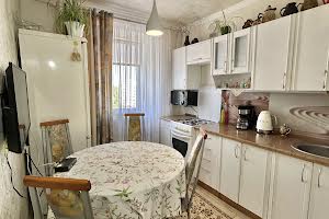 квартира за адресою Архітектора Старова вул., 4а