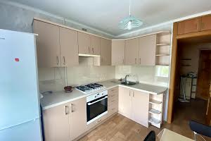 квартира за адресою Космонавтів вул., 142