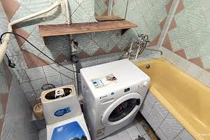 квартира за адресою Заводська вул., 61