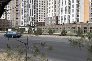 комерційна за адресою Краснова вул., 3а