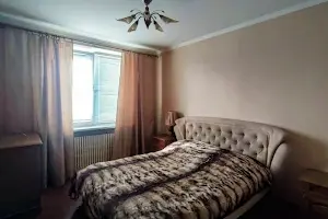 квартира за адресою Нескорених вул. (Героїв Праці), 20б