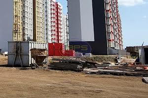 комерційна за адресою василя  Стрейпса, 1