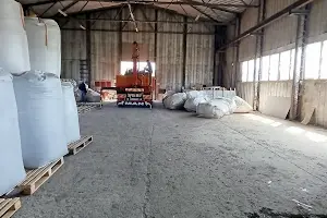 комерційна за адресою вул. Центральна, 32а