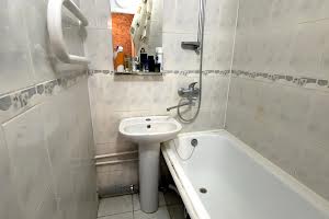 квартира за адресою Братиславська вул., 44 а
