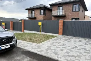 будинок за адресою Санаторна, 1