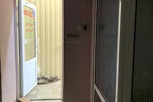 комерційна за адресою Академіка Павлова вул., 120