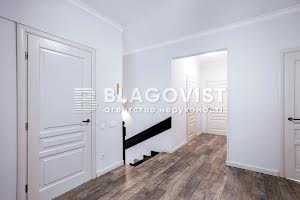 будинок за адресою Трояндова вул.