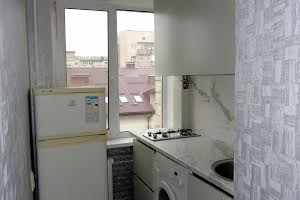 квартира за адресою Озерна вул., 7