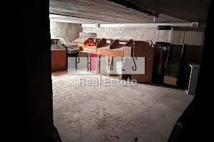 комерційна за адресою Соборна вул., 4
