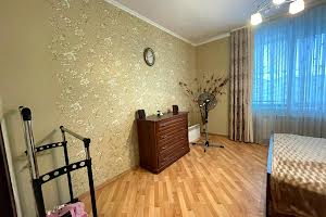 квартира за адресою Ярослава Карпінця вул., 2
