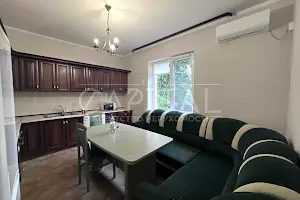 будинок за адресою Купріна вул.