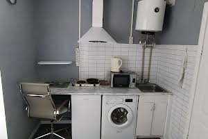 квартира по адресу Ревуцкого ул., 18