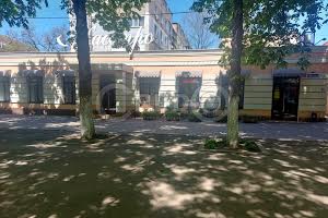 комерційна за адресою Степана Тильги, 3А