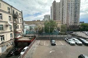 комерційна за адресою Тараса Шевченка бульв., 33-Б