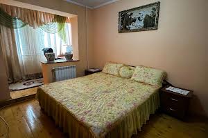 квартира по адресу Ивана Миколайчука ул., 12